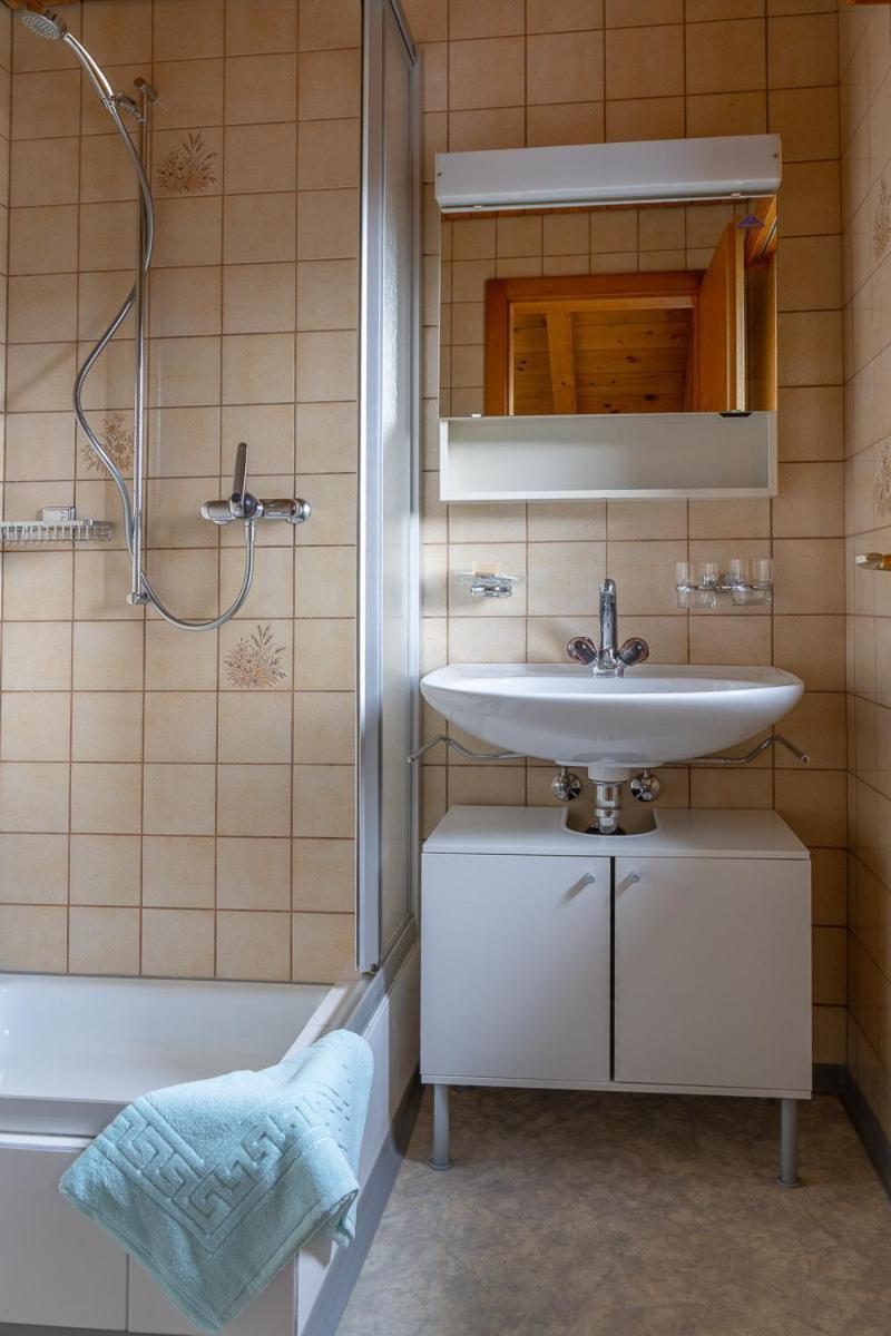 Chrona Bed & Breakfast Jenaz Номер фото