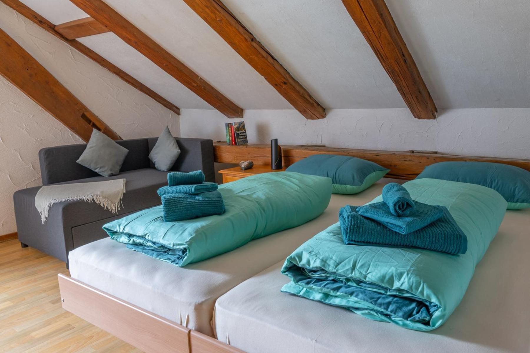 Chrona Bed & Breakfast Jenaz Номер фото